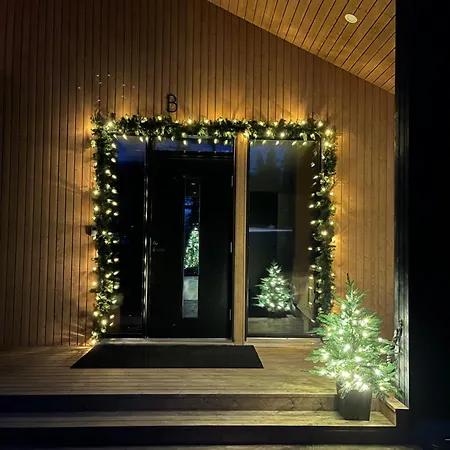 Villa Arctic Trail B - Lapland Escape With Outdoor Hot Tub & Yllaes Passes Akaslompolo