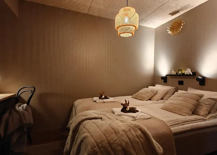 Villa Arctic Trail B - Lapland Escape With Outdoor Hot Tub & Yllaes Passes Akaslompolo