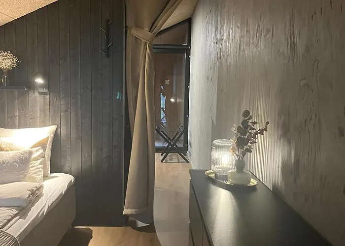 Villa Arctic Trail B - Lapland Escape With Outdoor Hot Tub & Yllaes Passes